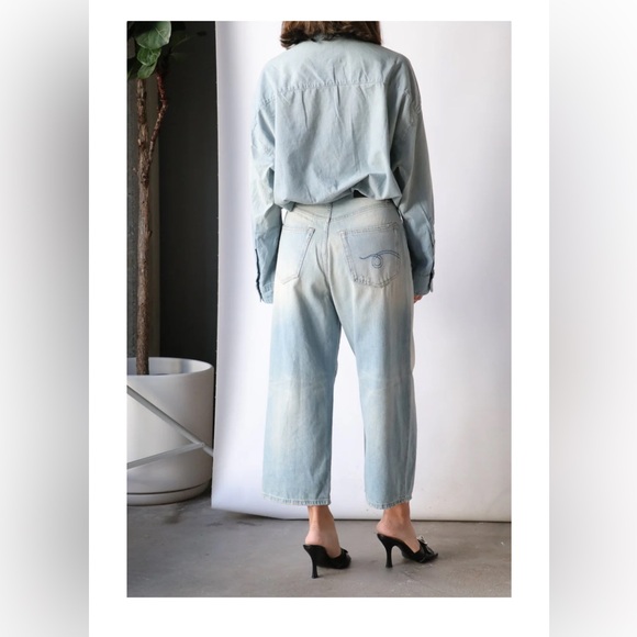R13 cropped wide leg; multiple styling options 4 effortless cool. LIGHT wash - Picture 9 of 16